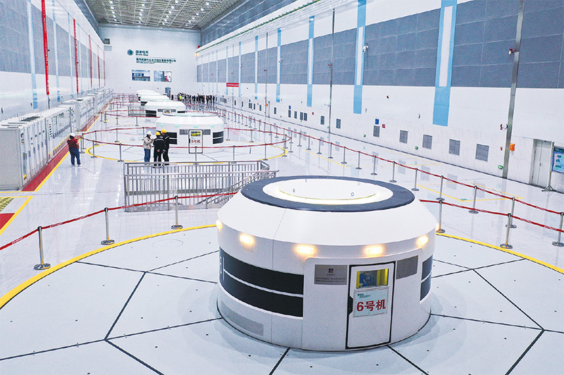 以制造強國建設為重心，加快推進新型工業化